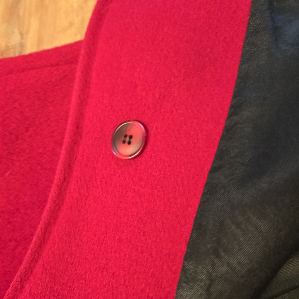 Elegant Red Women's Coat - Picture 4 of 12